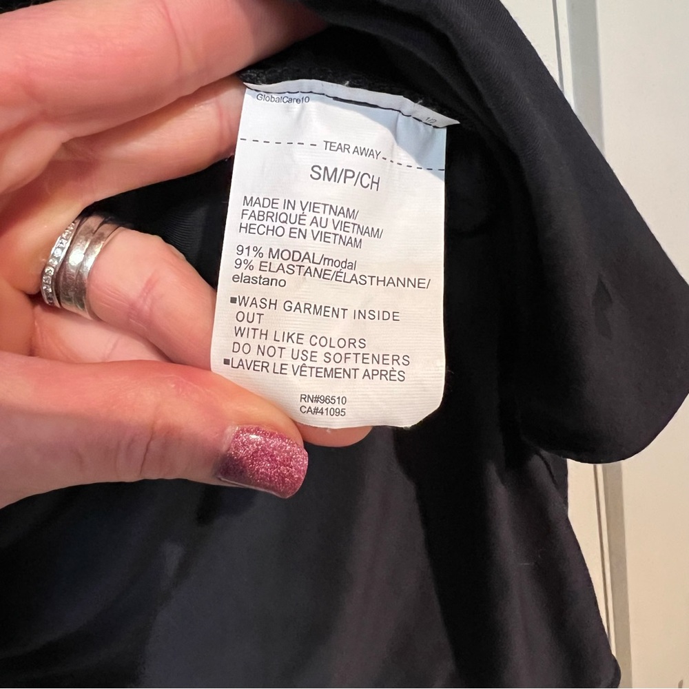 Under Armor Whisperlight Loose Fit Long Sleeved Top - Picture 6 of 7